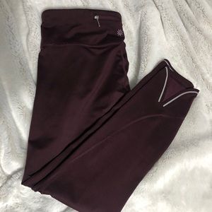 Athleta Run Free 7/8 tight leggings